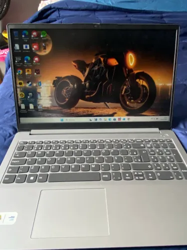 Notebook Lenovo i5 8G 512 ssd