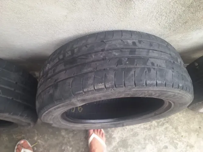 Pneu 205-55-16 Dunlop / Pirelli