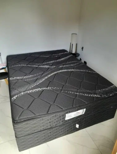 Colchão e cama box casal