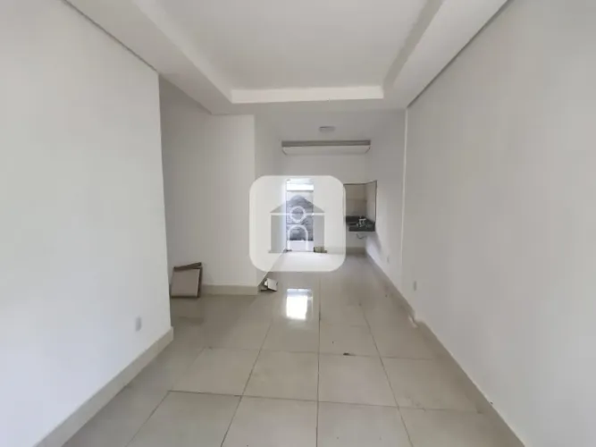 Casa para locação no bairro Shopping Park