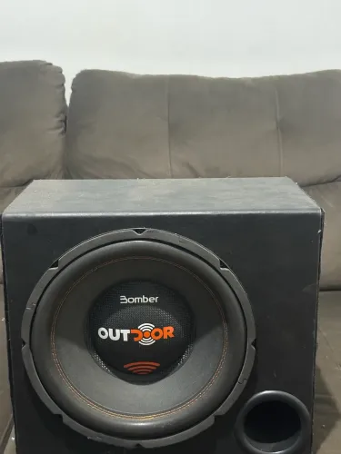 caixa de subwoofer