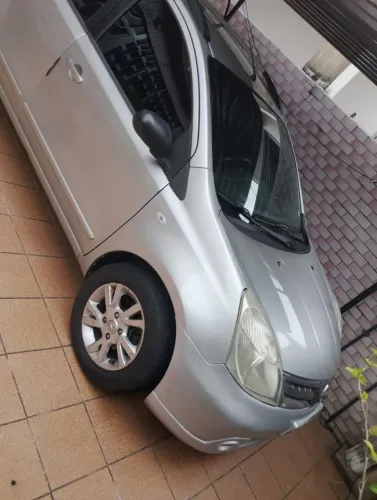Nissan Livina S 1.8 16V Flex Fuel Aut. 2013
