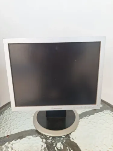 2 Monitores (Positivo e Aoc) Não ligam