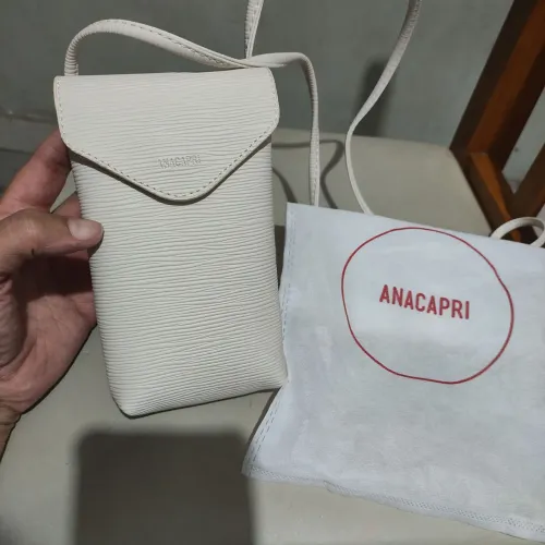 Bolsa porta celular Ana Capri nova