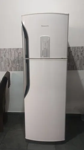 Geladeira Frost Free Panasonic novinha