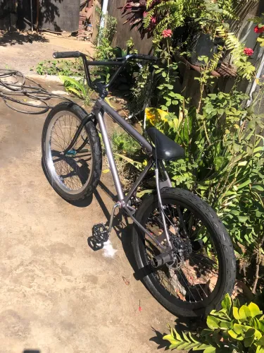 Bicicleta aro 26 tipo BMX