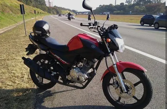 Vendo ou troco factor 125