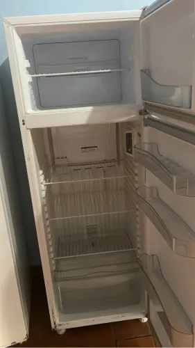 Geladeira usada seminova