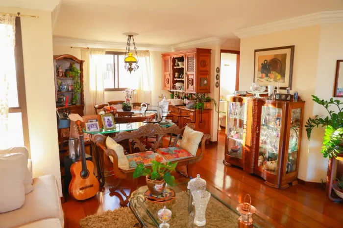 Venda Apartamento 4 Dormitórios - 186 m² Campo Belo