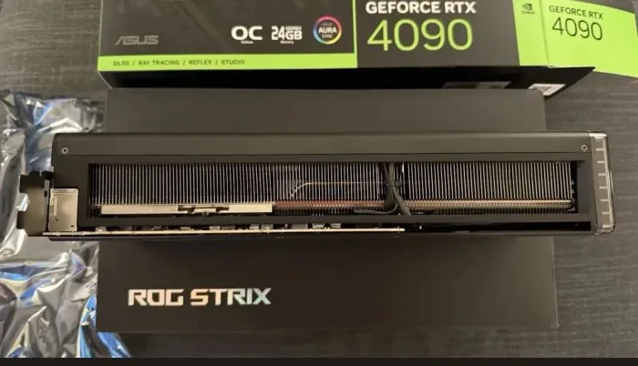 Placa Geforce Rtx 4090 RogStrix com Nf