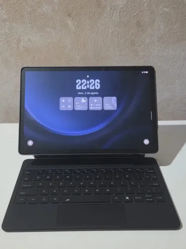 Tablet Samsung S9 FE 128GB (Sem carregador, com acessórios)