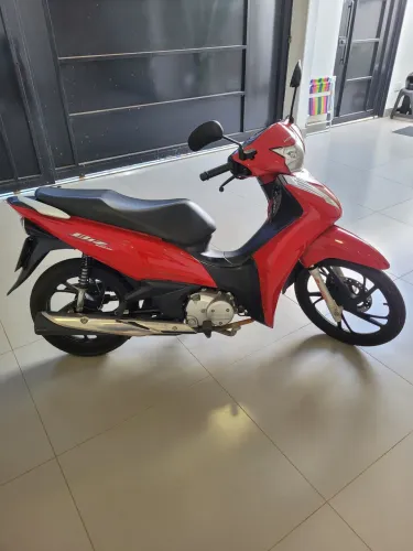 Honda Biz 125 2023 única dona
