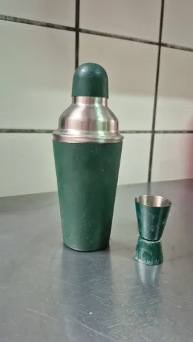 Copo de caipirinha com medidor