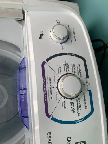 Máquina de Lavar 11kg Eletrolux Essencial Care