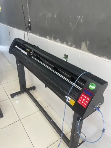 Plotter de recorte 135cm de boca