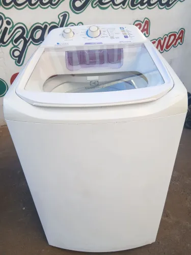 Lavadora Electrolux 10kg 4meses de garantia silenciosa mecanismo brindado 750reais