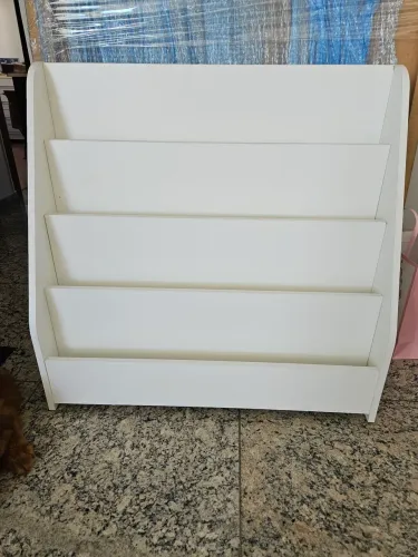 Estante livros infantil branca em MDF