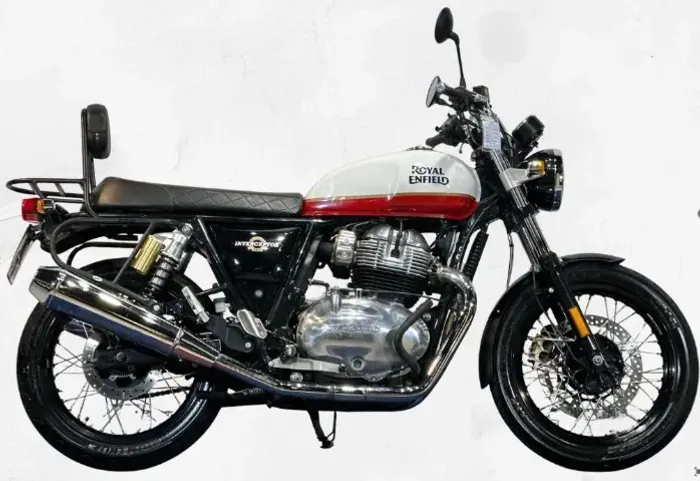 ROYAL ENFIELD Interceptor 650