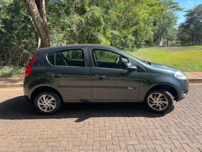 Fiat Palio Attractive 1.0 EVO Fire Flex 8V 5P 2015