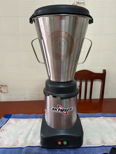 Liquidificador Comercial Inox Copo Monobloco LS-04MB-N Skymsen 4L 220V
