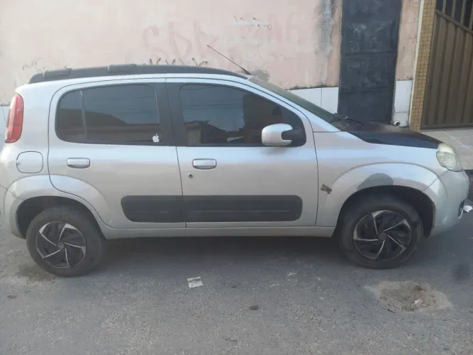 Fiat Uno Vivace/rua 1.0 EVO Fire Flex 8V 5P 2012
