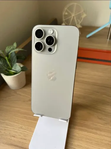 iPhone 15 pro max titanium 256GB