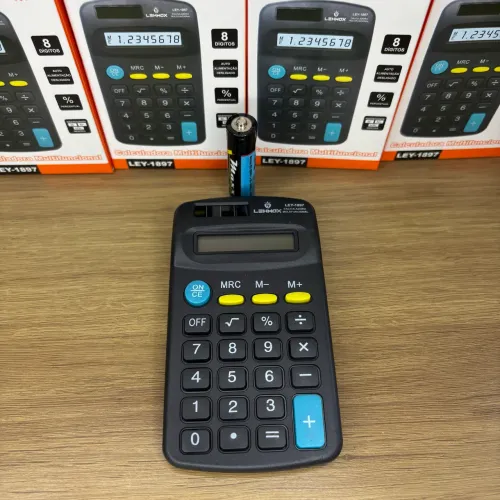 CALCULADORA COM PILHA