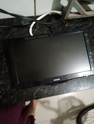 Vendo Monitor com Defeito