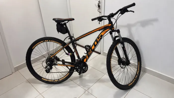 Bicicleta ECOS Onix aro 29 - 21 marchas - suspensão Absolute - usada