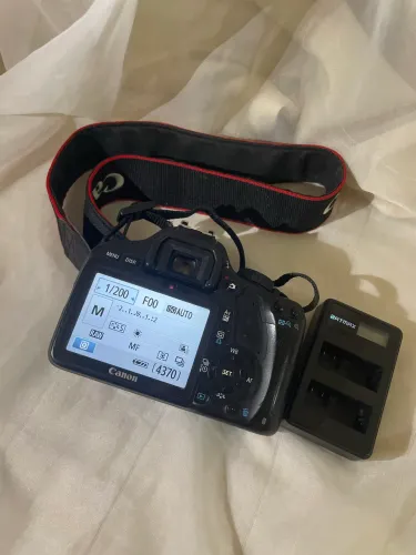 Camera Canon T2i (550d)