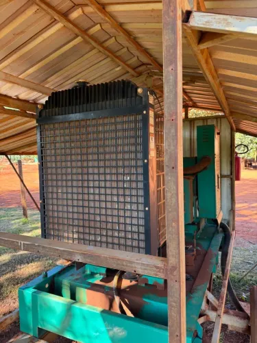 Gerador cummins 180 kVA
