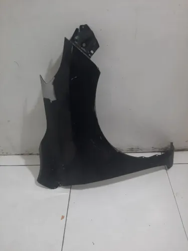 Paralama nissan versa 2015/2020 lado direito 