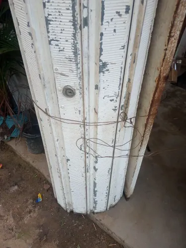 Porta de enrolar. Metal