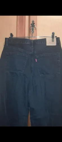 CALÇA LEVIS PRETA (NOVA)
