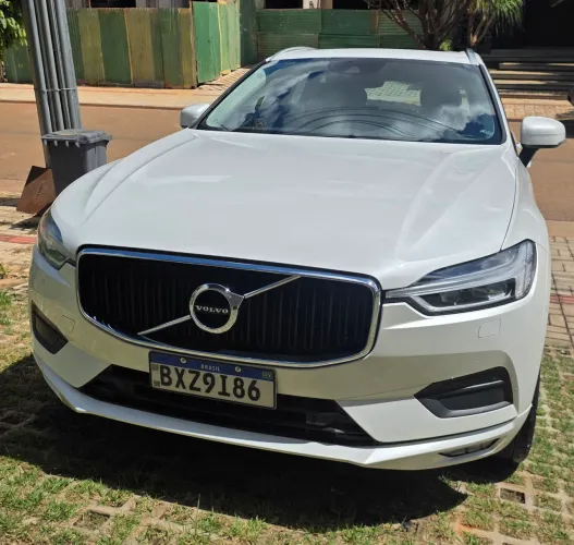Volvo XC-60 XC 60 D-5 Momentum 2.0 AWD Diesel 5P 2019