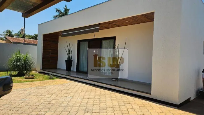Casa à venda em Araçatuba Condomínio de chácaras -Projeto contemporâneo e único