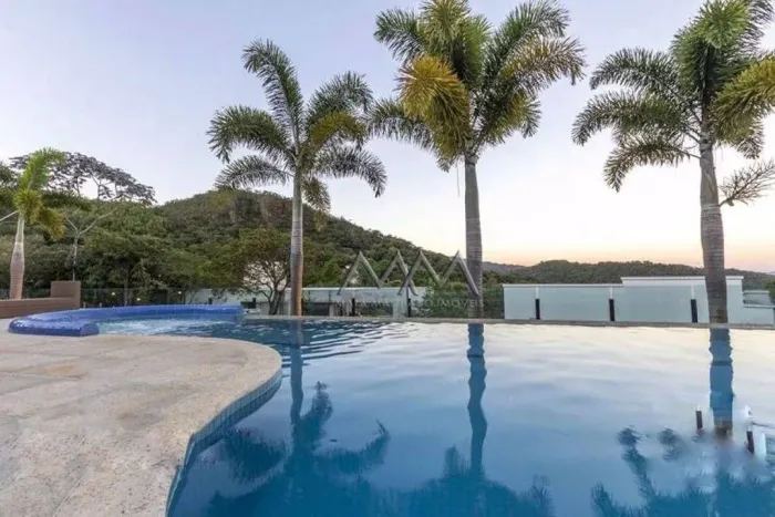 Casa no Condomínio Ville de Montagne | 1.600 m² - 6 suítes