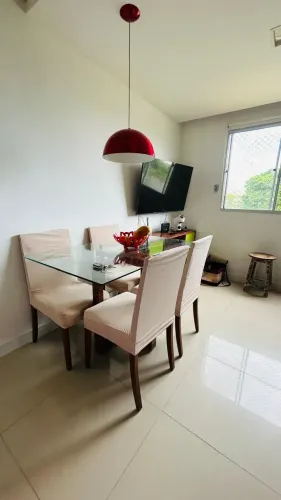 2 Quartos - Semi - Mobiliado - iNFRAESTRUTURA - Escada - Andar baixo