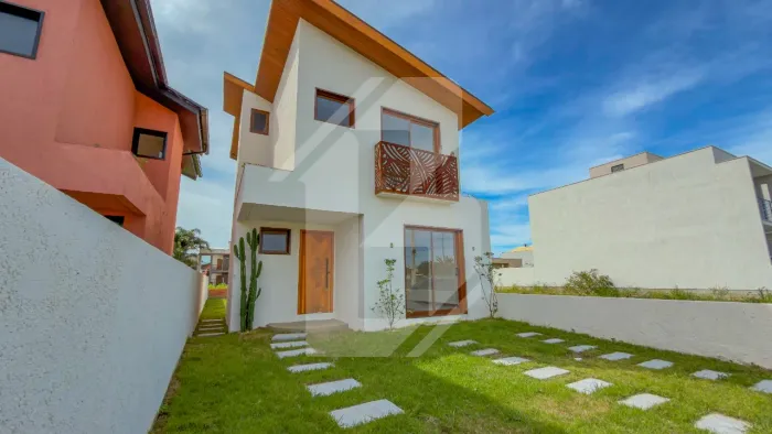 Casa com 2 suítes - Bairro Pedra Branca, Garopaba