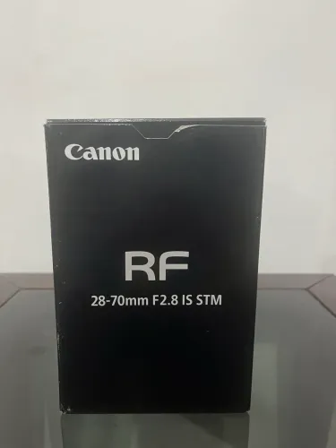 Canon RF 28-70mm f/2.8 IS STM nova