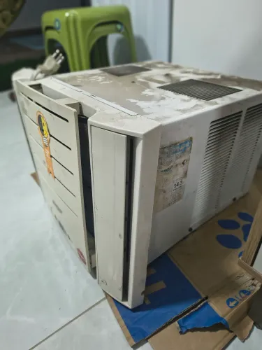 Ar condicionado Springer 9mil BTUs caixa 