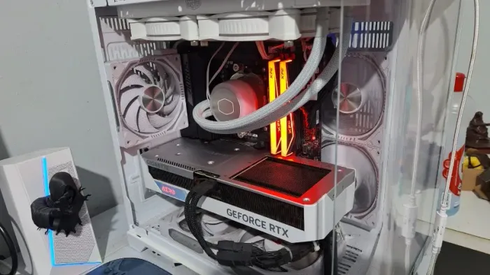 PC Gamer Completo Ryzen 7 7700x + RTX 4070 Super
