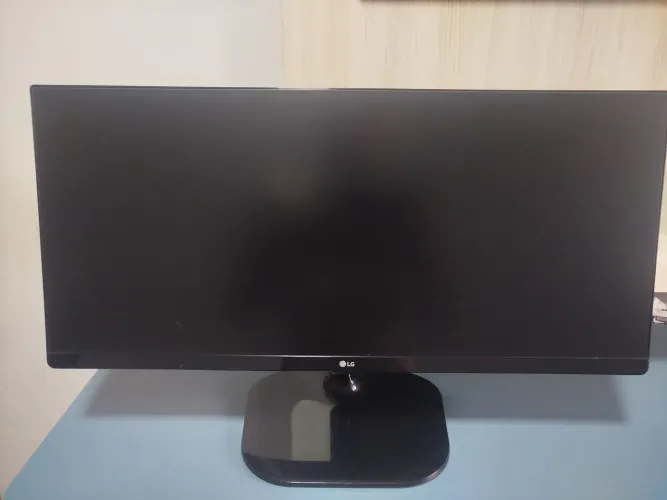 Monitor ultrawide LG