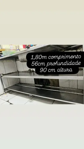 Balcão de inox com pia