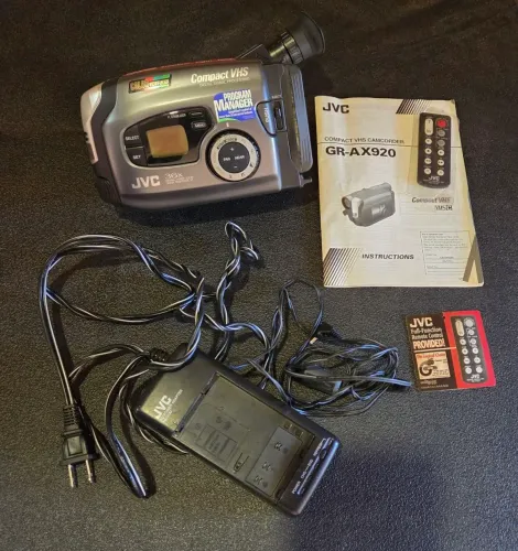 Filmadora Antiga JVC Compact VHS GR-AX920 - Funciona No Cabo