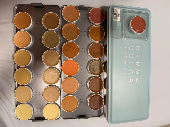 Paleta kryolan dermacolor camouflage creme com 24 cores