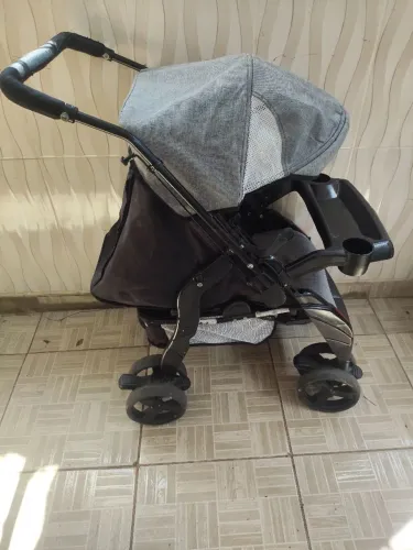 Carrinho de bebe Tuty Baby look 