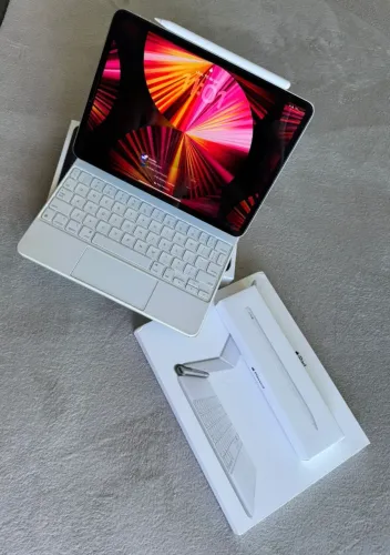 KIT iPad Pro 11" 512GB M1 + Magic Keyboard + Apple Pencil 2 | Tudo Original | Com NF