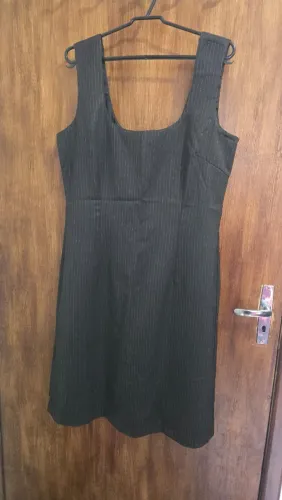 Vestido Curto Risca de Giz - Tamanho 42