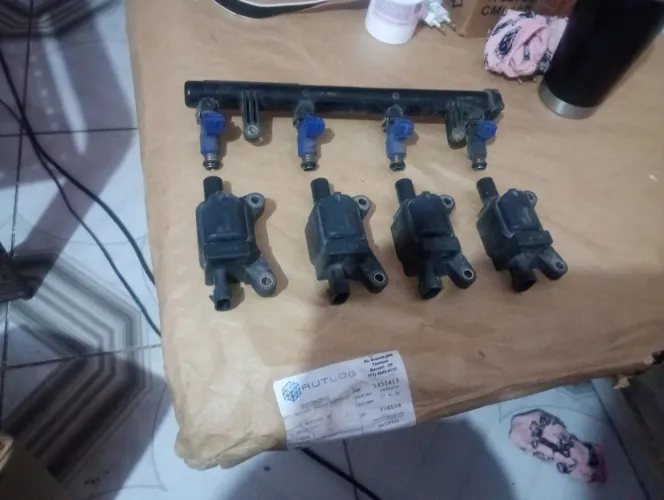 Vendo 4 bicos injetor e 4 bobina do prisma Joy ano 2019